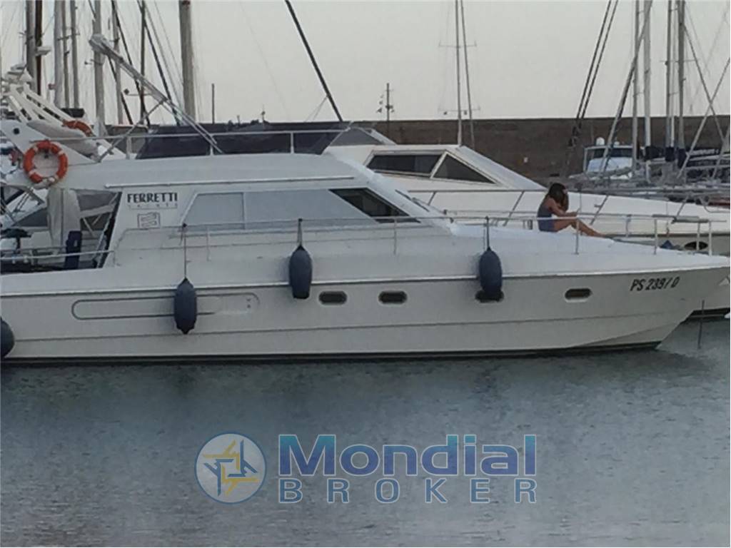 Ferretti 39 Fly · 1992 for sale in Other area — photo 1