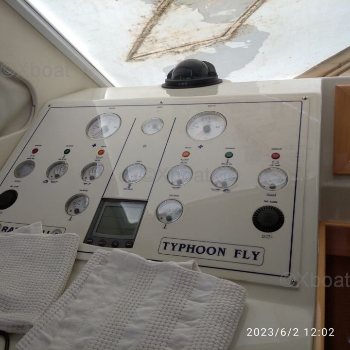 Raffaelli TYPHOON · 2000 in vendita in Liguria e Genova — foto 7