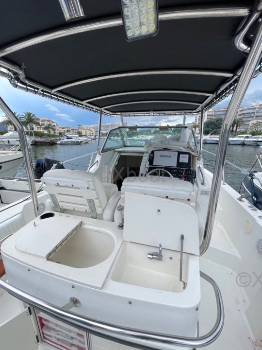 Boston Whaler 28 Outrage · 2000 à vendre – Côte d'Azur — photo 5