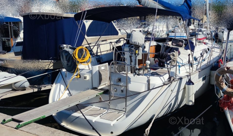Beneteau OCEANIS 423 · 2004 in vendita in Altra zona — foto 2
