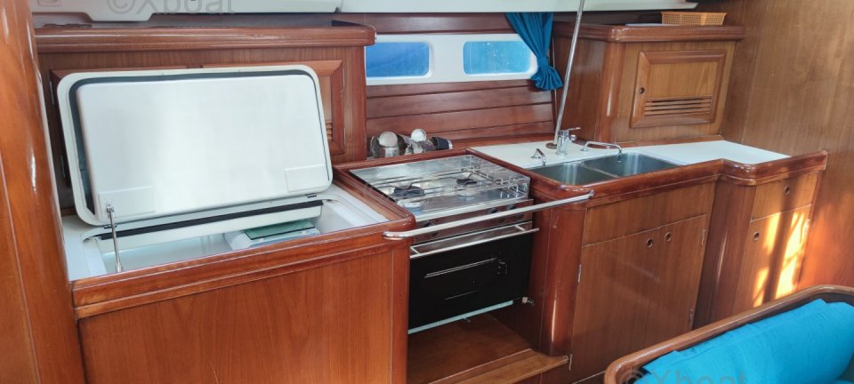 Beneteau OCEANIS 423 · 2004 in vendita in Altra zona — foto 5