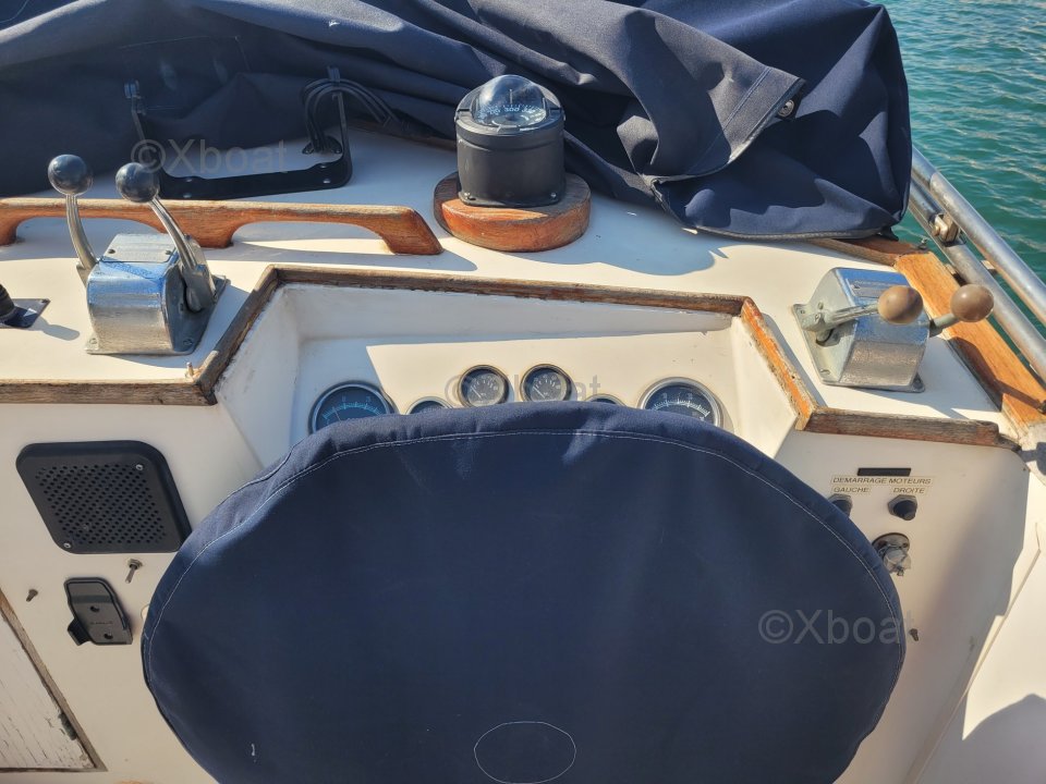 American Marine GRAND BANKS 42 CLASSIC · 1977 à vendre – Côte d'Azur — photo 3