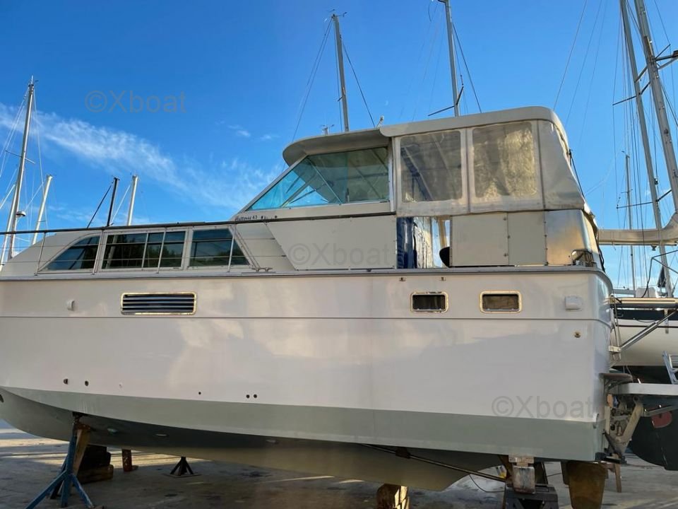 Hatteras 43 DC · 1974 en venta en Otra zona — foto 3