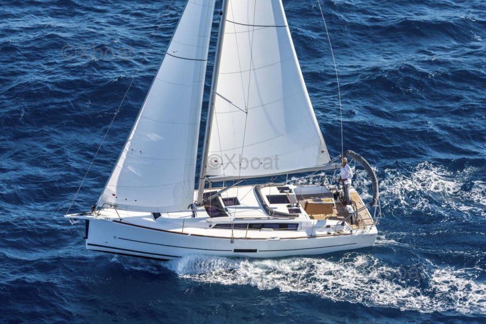 Dufour 360 GRAND LARGE · 2021 en venta en Córcega — foto 2