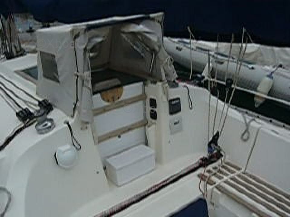 Beneteau FIRST 310 · 1991 for sale in Barcelona & Maresme — photo 4