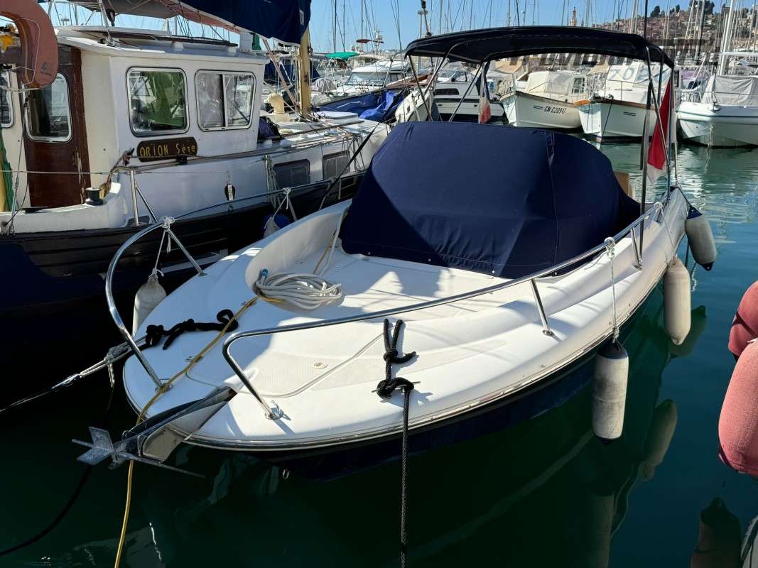 Jeanneau Cap Camarat 715 WA · 2006 in vendita in Costa Azzurra — foto 2
