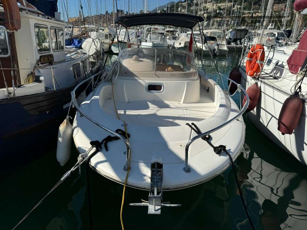 Jeanneau Cap Camarat 715 WA · 2006 in vendita in Costa Azzurra — foto 3