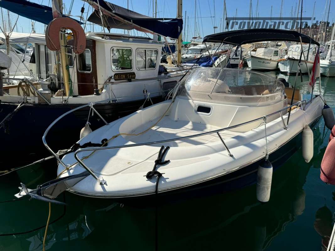 Jeanneau Cap Camarat 715 WA · 2006 in vendita in Costa Azzurra — foto 4