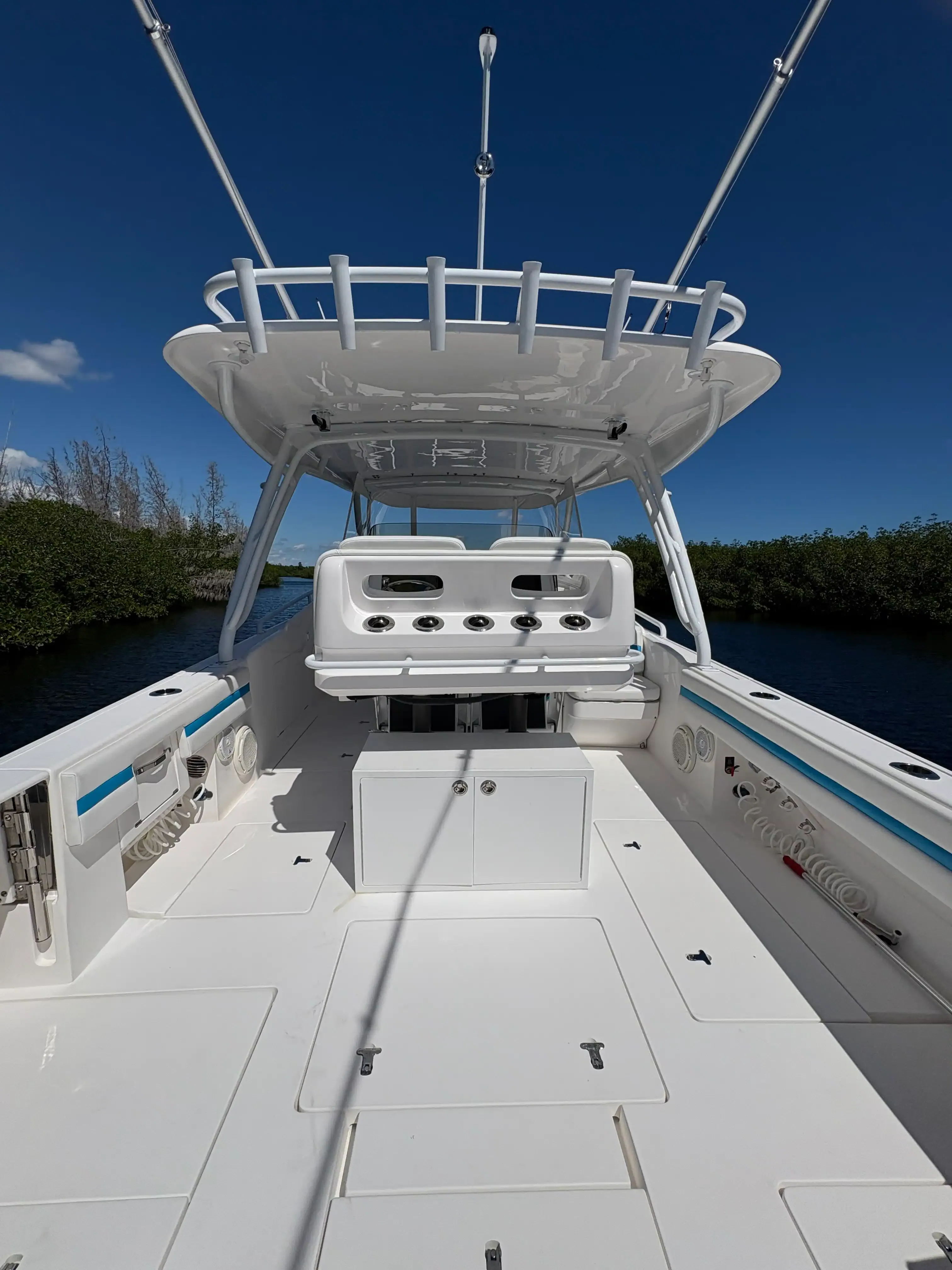 Intrepid 407 Cuddy · 2018 en venta en Florida — foto 2