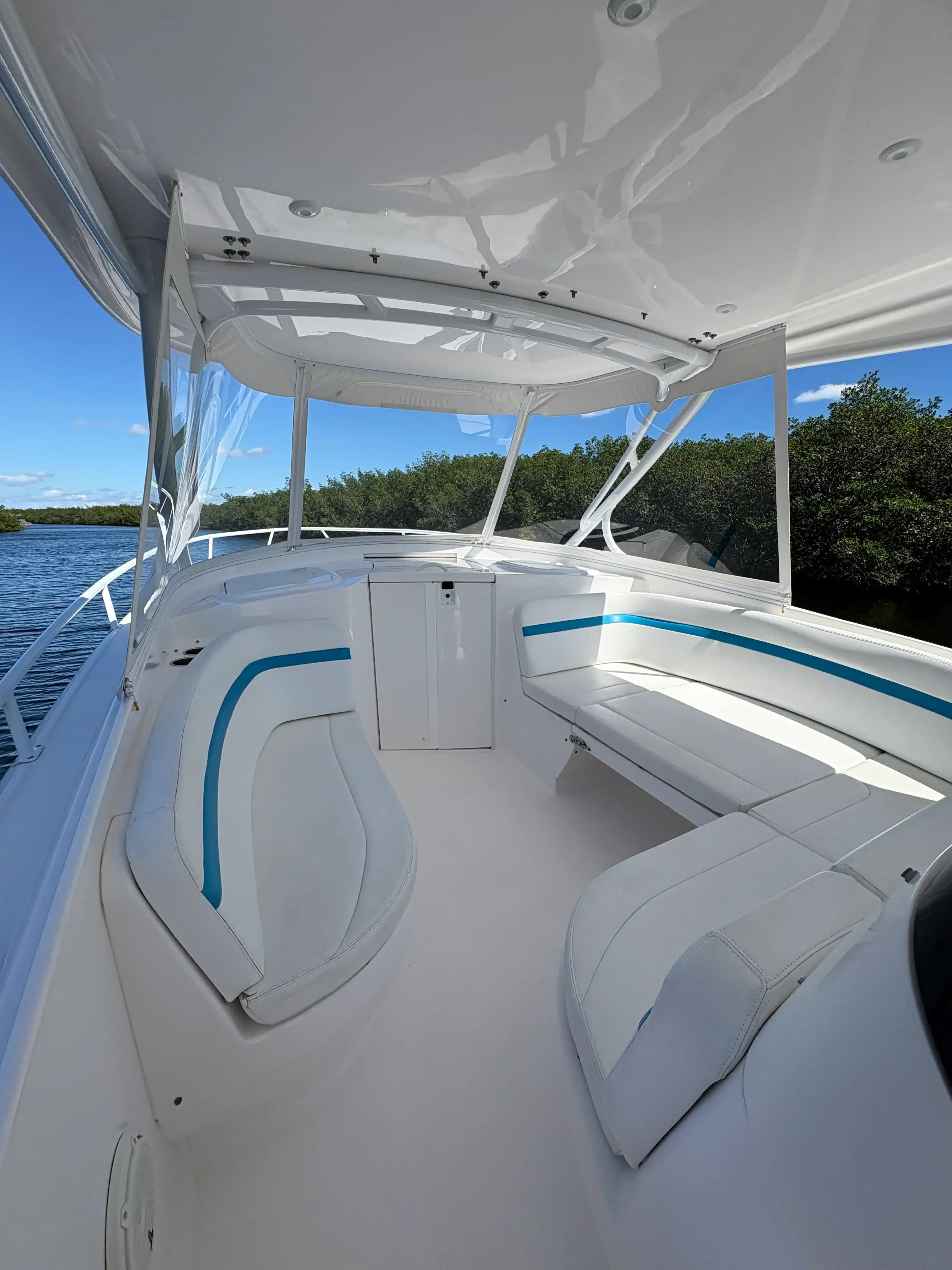 Intrepid 407 Cuddy · 2018 en venta en Florida — foto 3