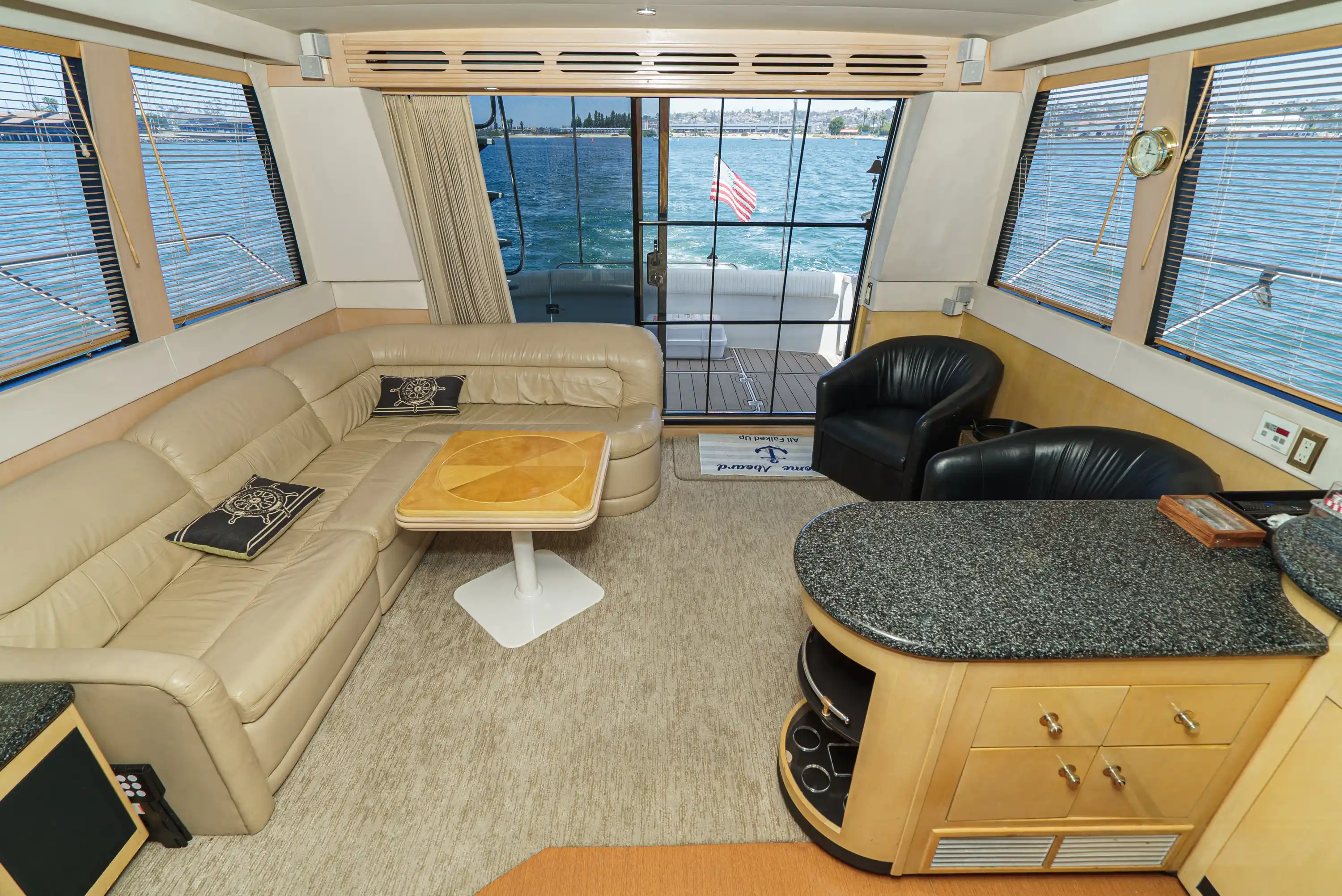 Carver 530 Voyager Pilothouse · 1999 en venta en California — foto 1