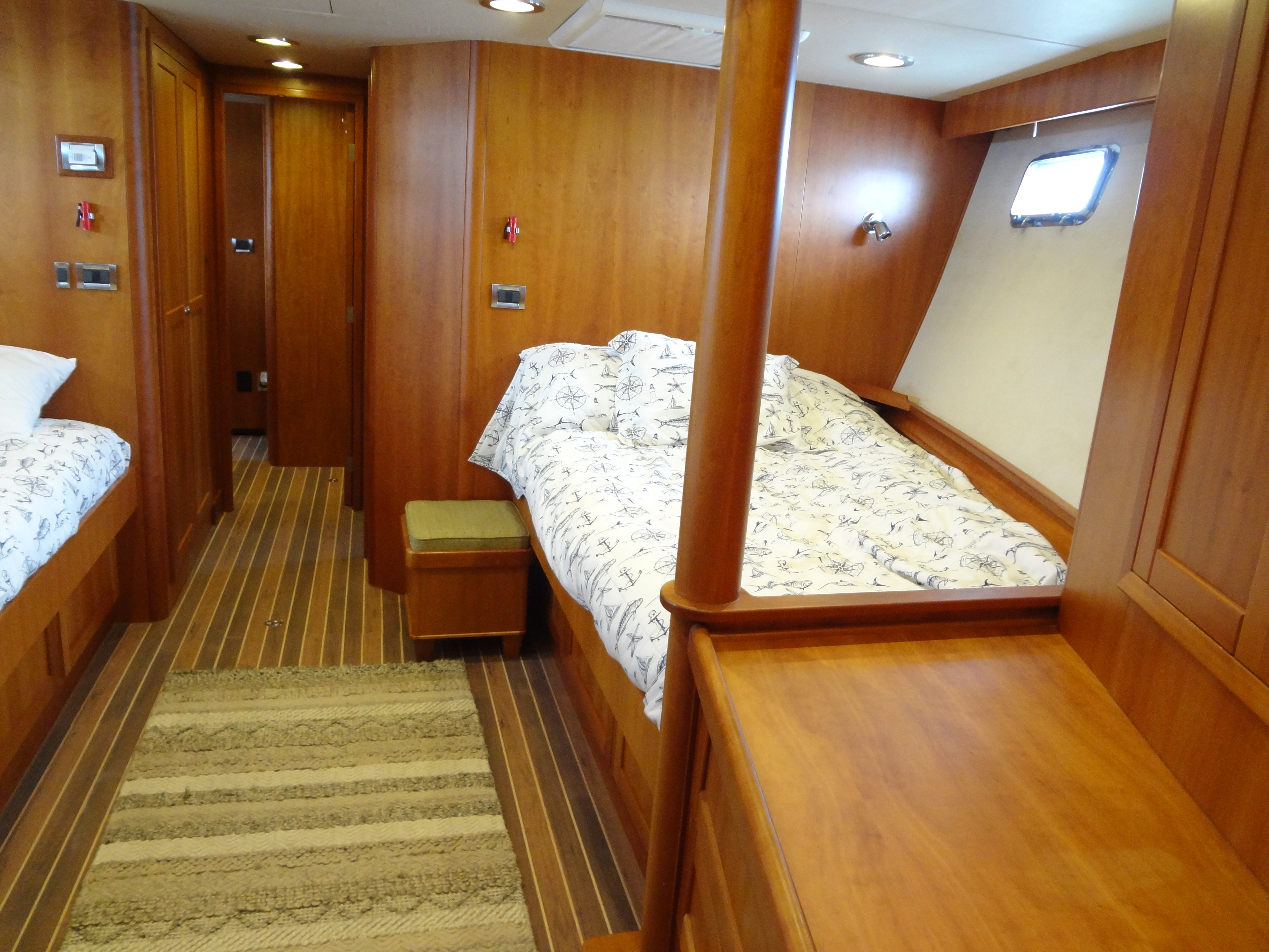 Custom Snowbird 73 · 2005 in vendita in Altra zona — foto 1