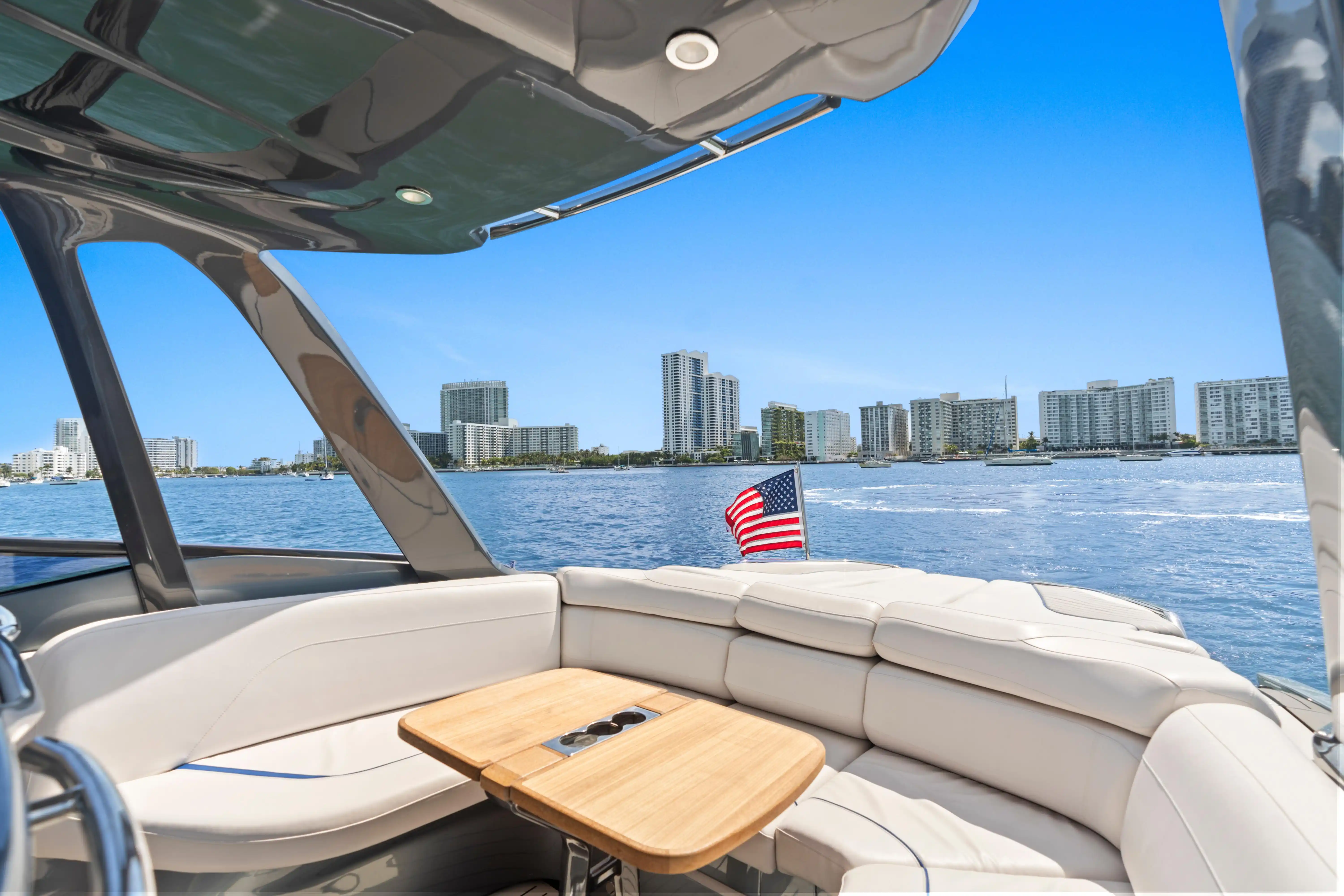Princess R35 · 2021 en venta en Florida — foto 1