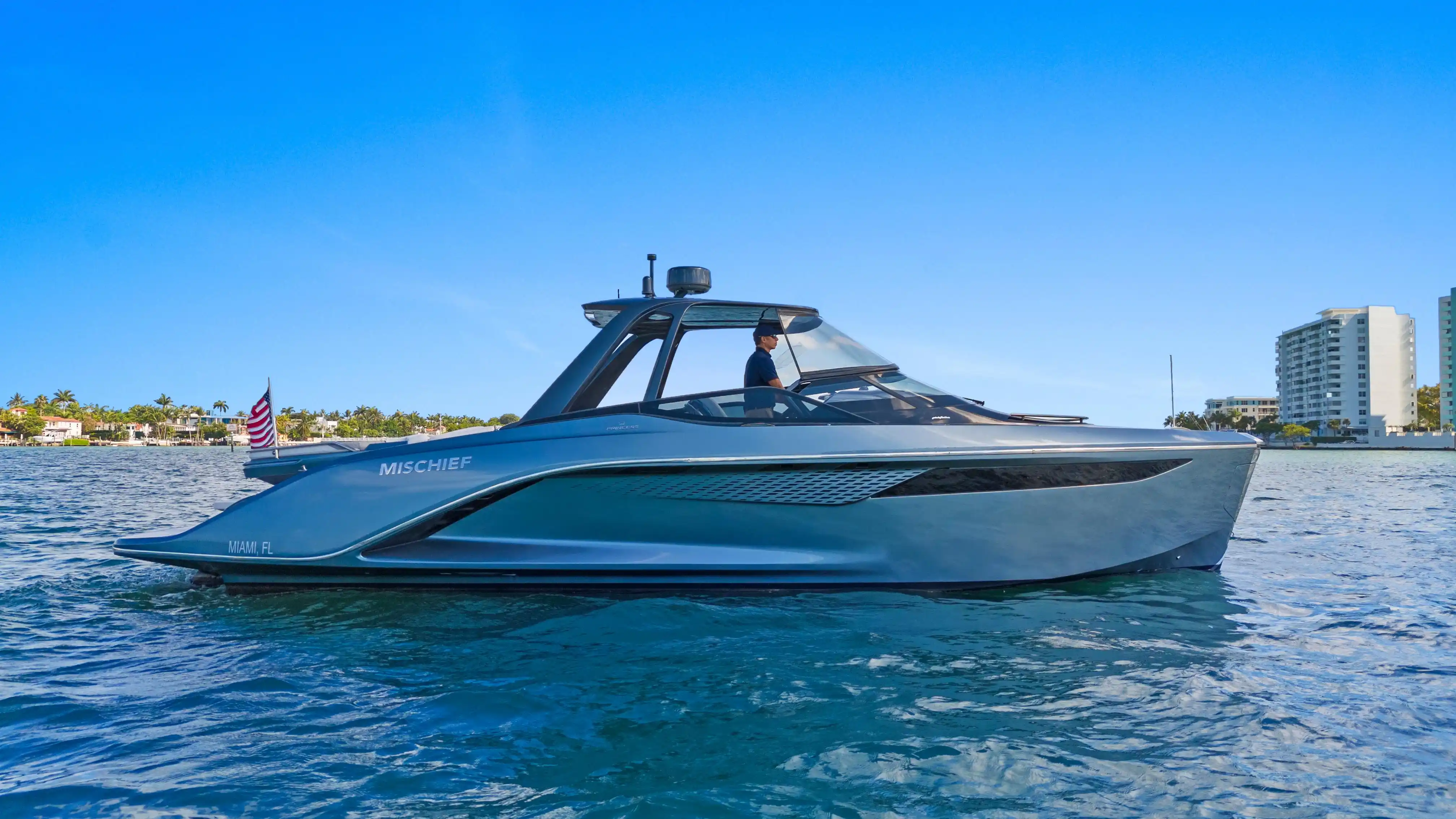 Princess R35 · 2021 en venta en Florida — foto 3