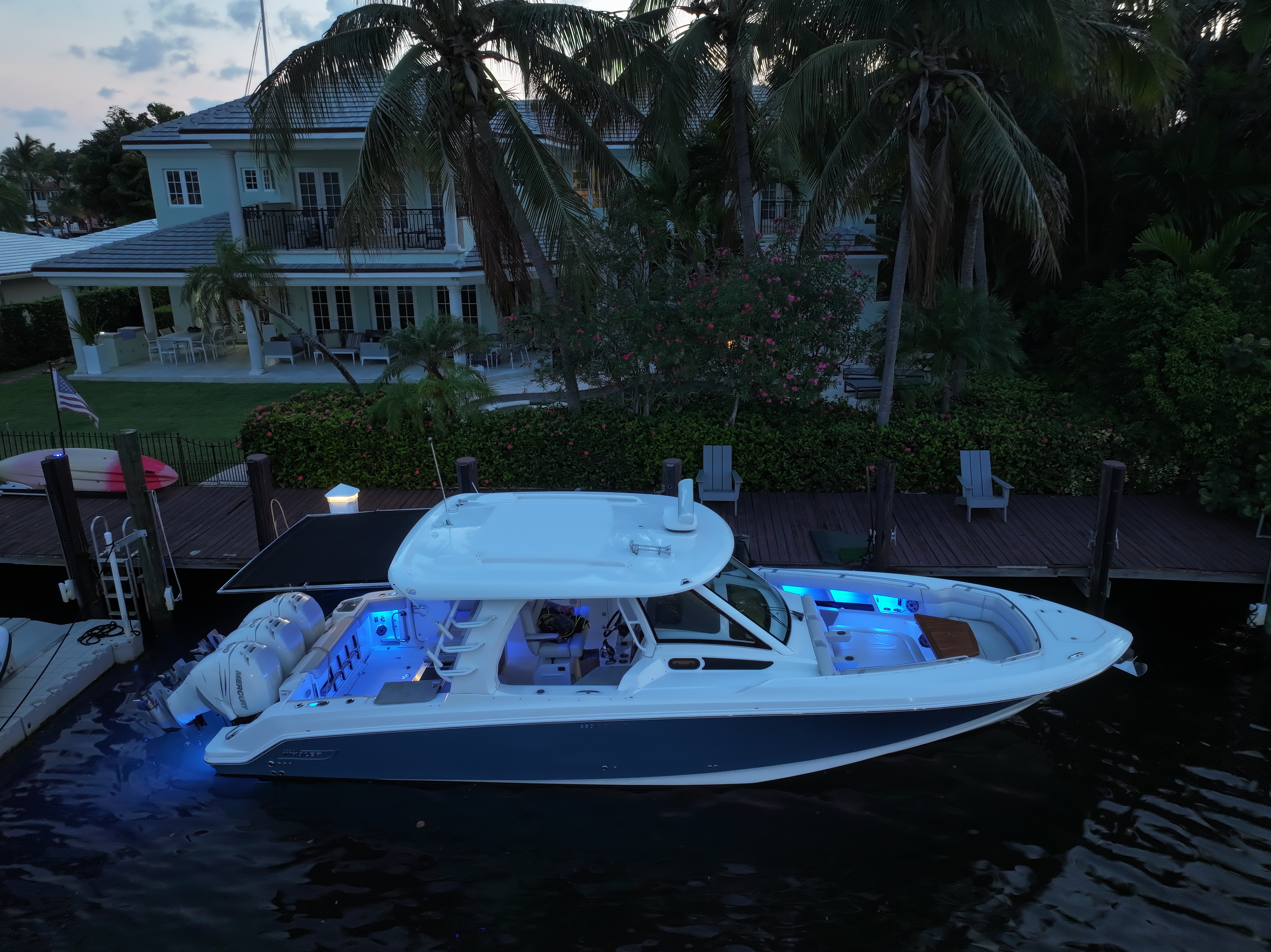 Boston Whaler 350 Realm · 2021 à vendre – Floride — photo 1