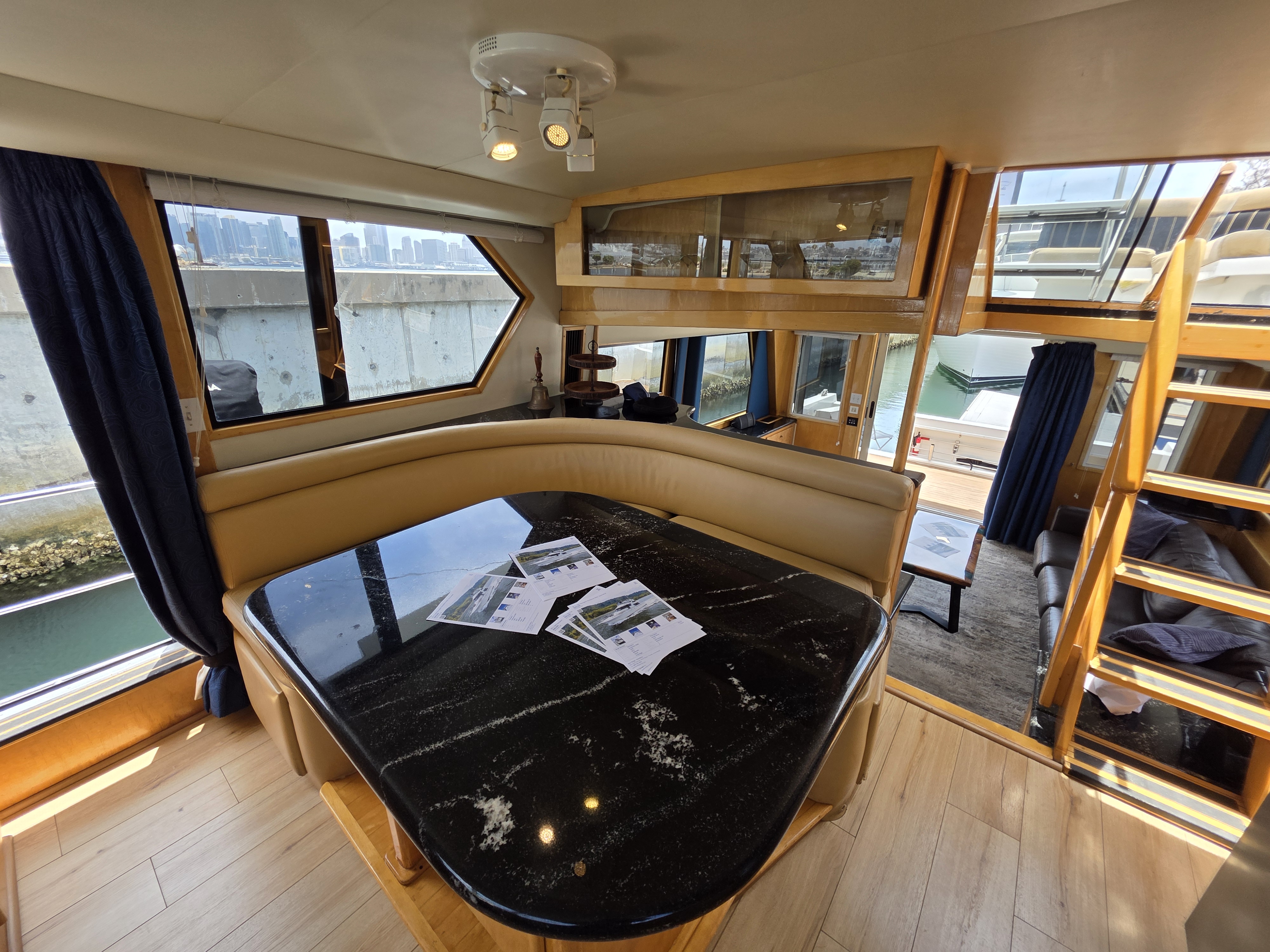 Navigator Sundance 5600 · 1998 en venta en California — foto 7