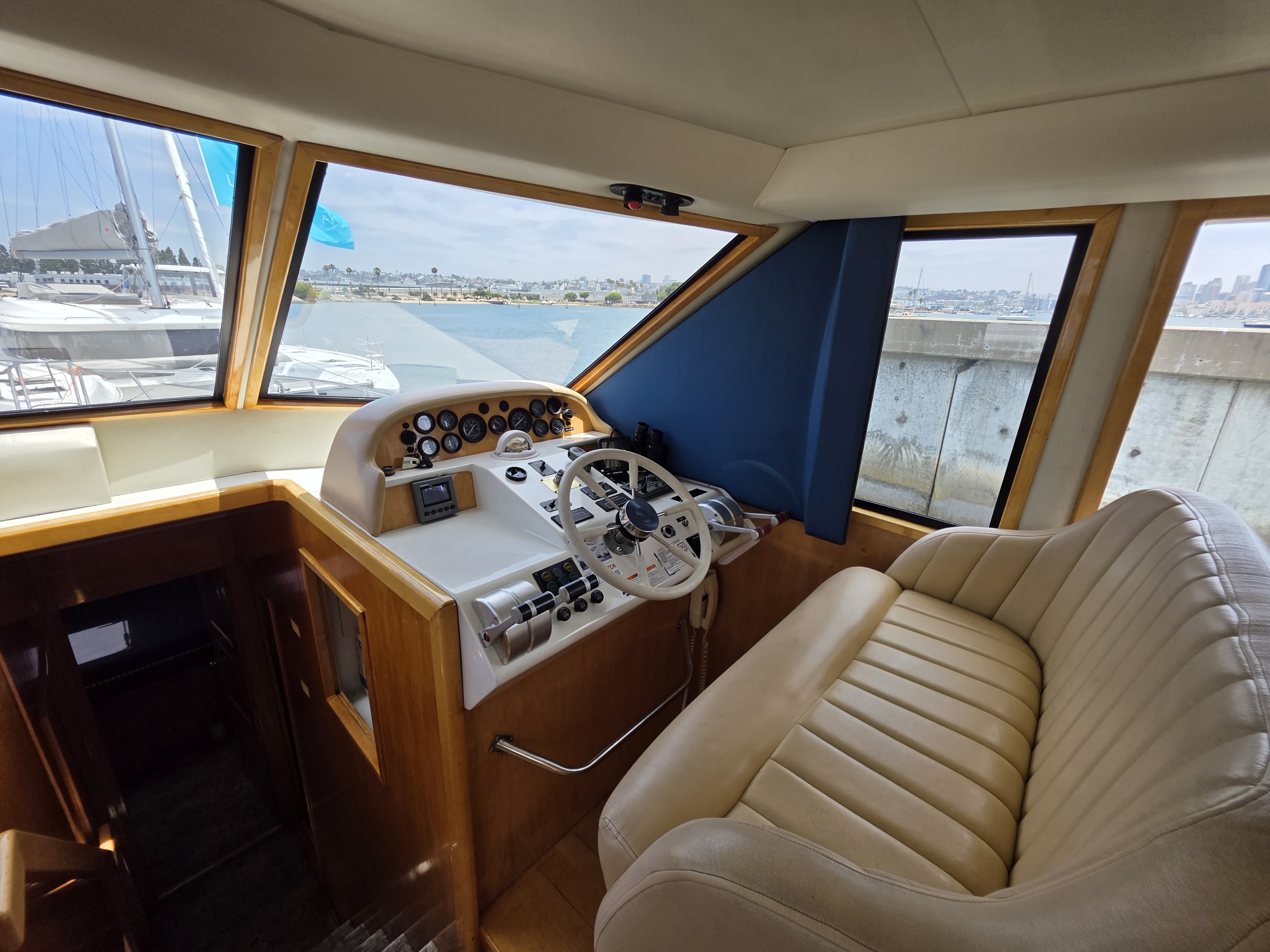 Navigator Sundance 5600 · 1998 en venta en California — foto 10