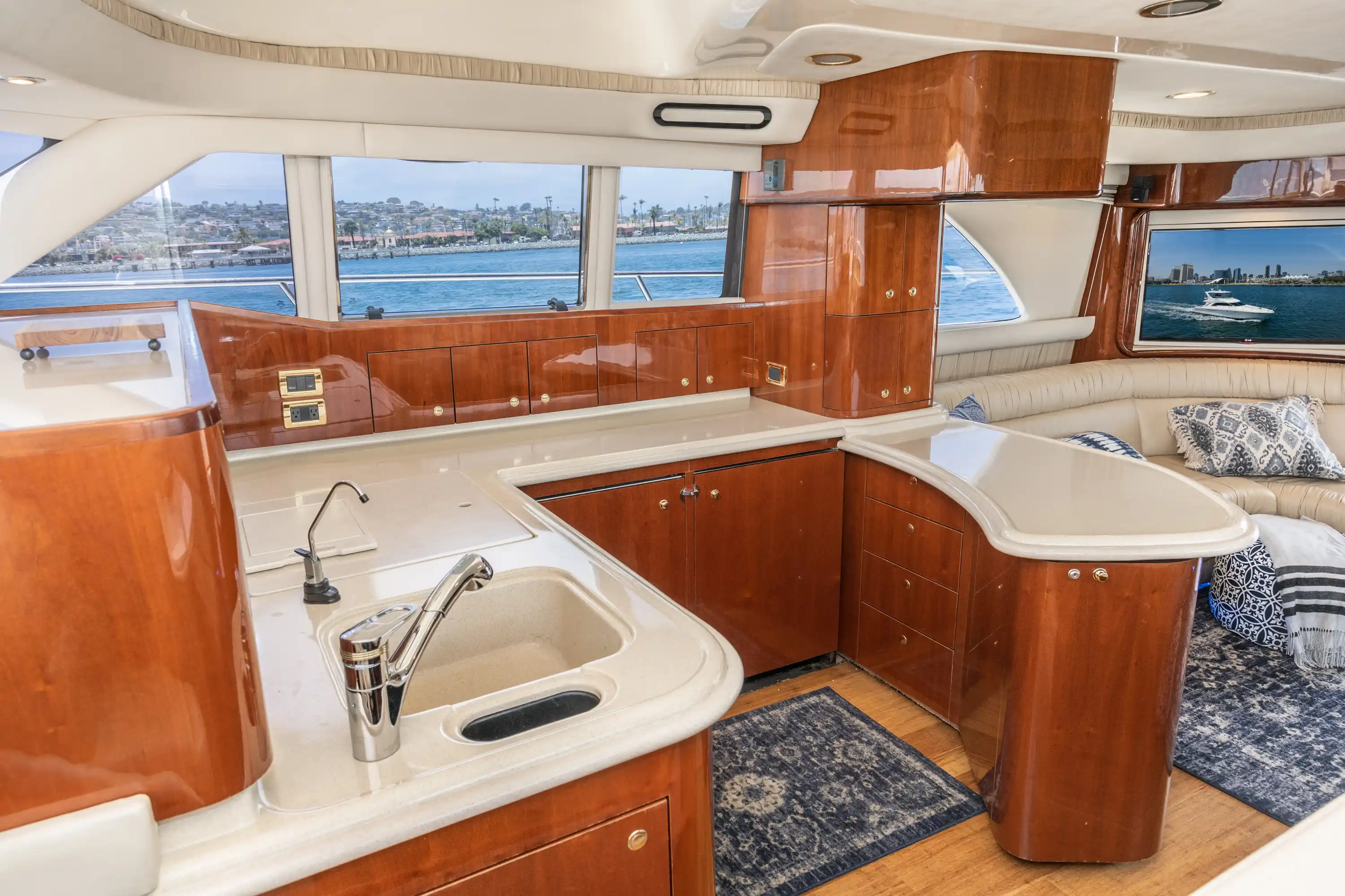 Sea Ray 560 Sedan Bridge · 2001 en venta en California — foto 2