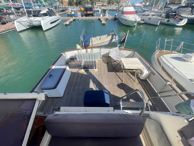 Trader 41+2 Sundeck · 1993 for sale in Algarve & Lisbon — photo 2
