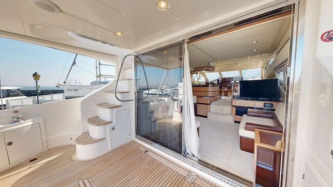 Azimut 58 FLY · 2011 in vendita in Algarve e Lisbona — foto 3