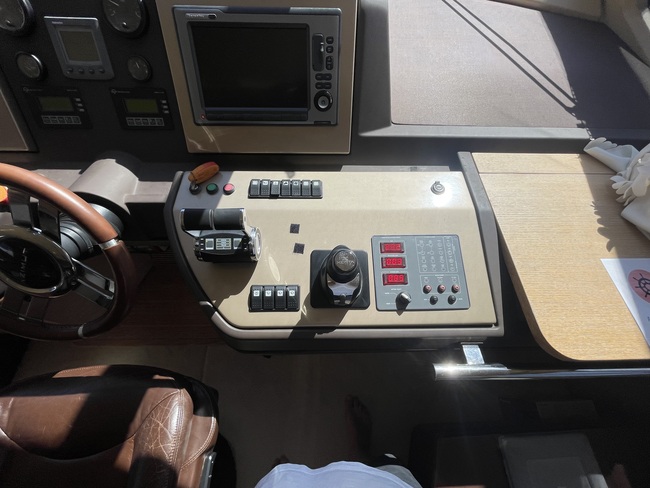 Azimut 58 FLY · 2011 in vendita in Algarve e Lisbona — foto 10